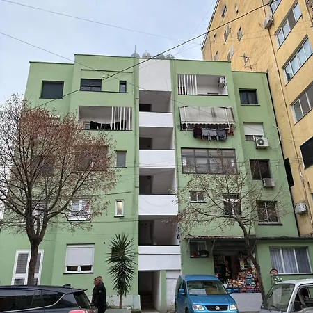 Alvi Apartment